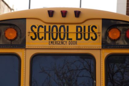 bus-school-school-bus-yellow-159658